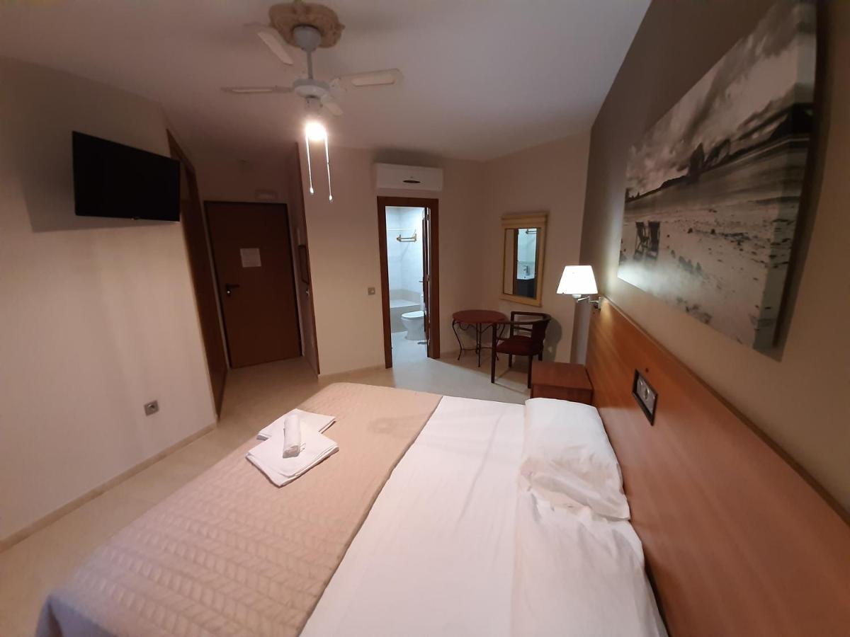 Sotel Valle Guadiaro Pueblo Nuevo de Guadiaro Luaran gambar